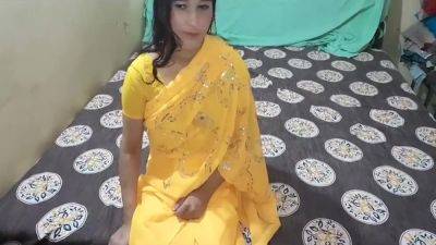 Indian Village Wife Preeti Bhabhi Sex In Saree With Her Husband - hclips.com - India