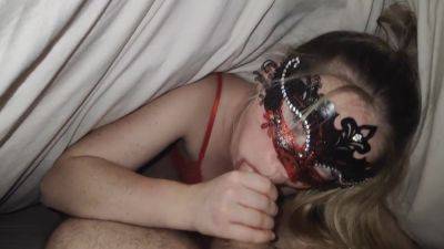 Masked Girl Sucks My Cock Under The Covers - hclips.com