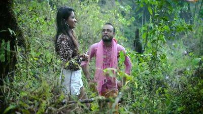 Property Dikha Ne Ke Bahane Jungle Me Leja Kar Akali Larki Ke Sath Kia Kand Full Movie ( Hindi Audio) - hotmovs.com - India