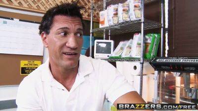 Spades - Sammie Spades cheats on her husband with Marco Banderas in this steamy Brazzers video - sexu.com