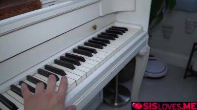 Stepbrother Plays The Piano While His Stepsister Is On Her Knees Sucking His Cock - hotmovs.com