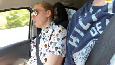 Mature Milf Forgot To Take Money From Her Husband Had To Pay The Taxi Driver With A Pussy And A Blowjob In The Throat - hclips.com