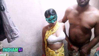 Indian Village Couple Seducing Each Other Early Morning Hardcore Sex - hclips.com - India - Algeria