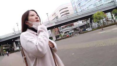 0000953_ぽっちゃりの日本人女性がガン突きされる人妻NTR絶頂セックス - upornia.com - Japan