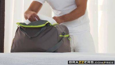 Bill Bailey - Diana Prince & Bill Bailey's steamy brazzers massage with dirty ex-girlfriend - sexu.com