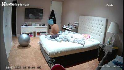Hackers use the camera to remote monitoring of a lover's home life.610 - hclips.com - China