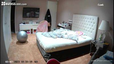 Hackers use the camera to remote monitoring of a lover's home life.610 - hotmovs.com - China