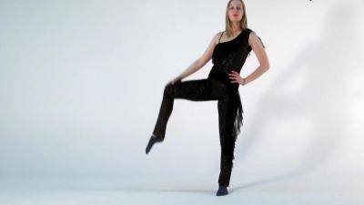 Sofy A And Sofya Belaya In Staggers With Elegant Stretching In The Video - upornia.com