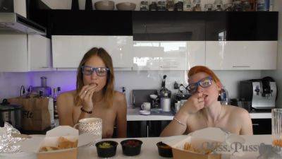 Miss Pussycat And Ginger Spinner Rikki Naked Nakes Mukbang Asmr Eating Mexican Food - hotmovs.com - Mexico