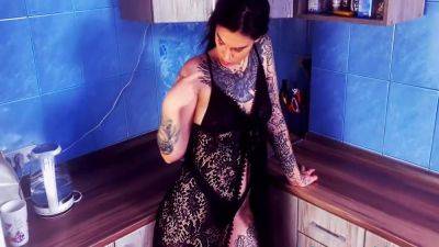 I Came To The Kitchen In The Morning To D. Coffee And Was Fucked - 2 8 Min - hclips.com